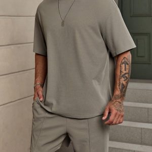 Manfinity KASUA Men’s Solid Plain Drop Shoulder Short Sleeve Loose T-Shirt & Shorts Set, Urban, Husband, Daddy