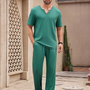 Manfinity KASUA Men’s Green Ribbed Knit Short Sleeve Top And Pants Set